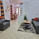Orange * Sarandë
